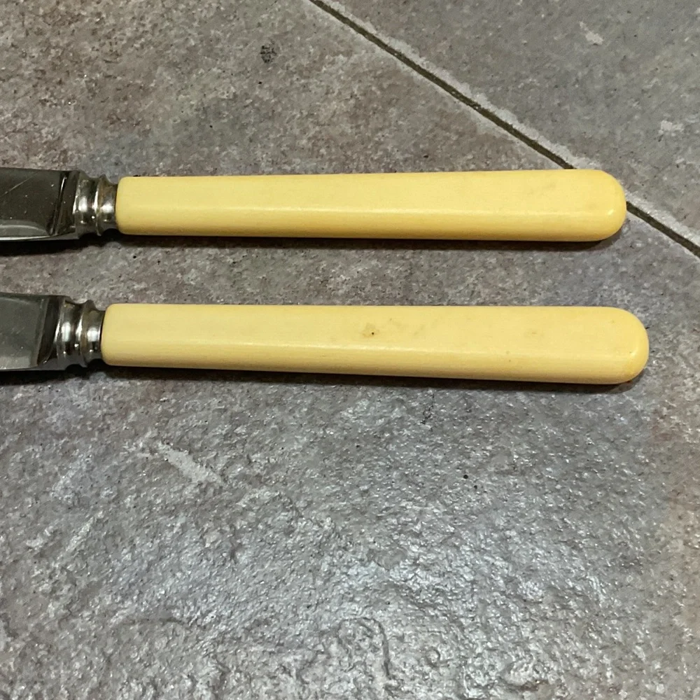 Vintage Cream and Yellow Cutlery Set